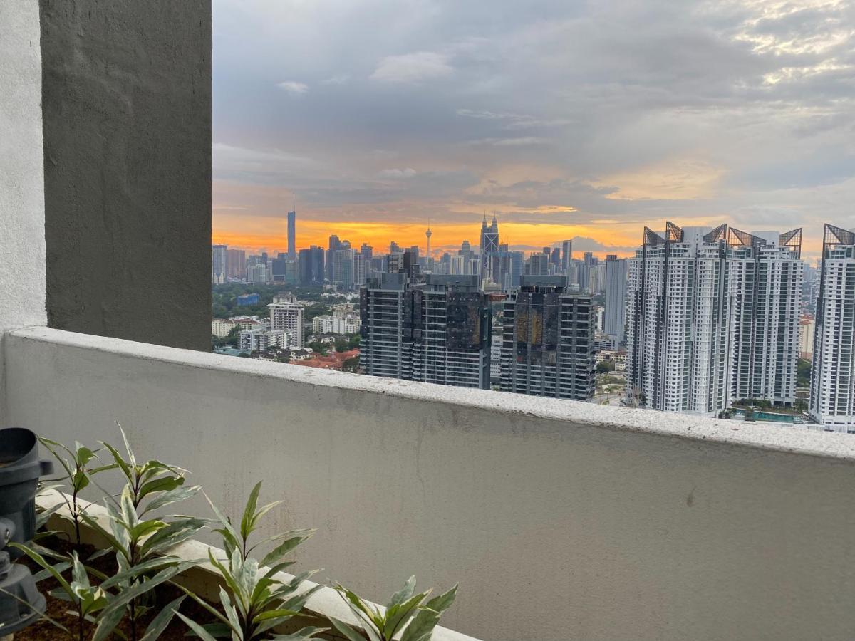 Skyline Garden 2 Bedrooms Homestay Near Klcc 쿠알라룸푸르 외부 사진